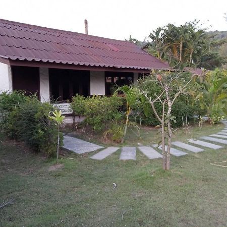 Lanta Mermaid Beach Front Resort Ko Lanta Esterno foto