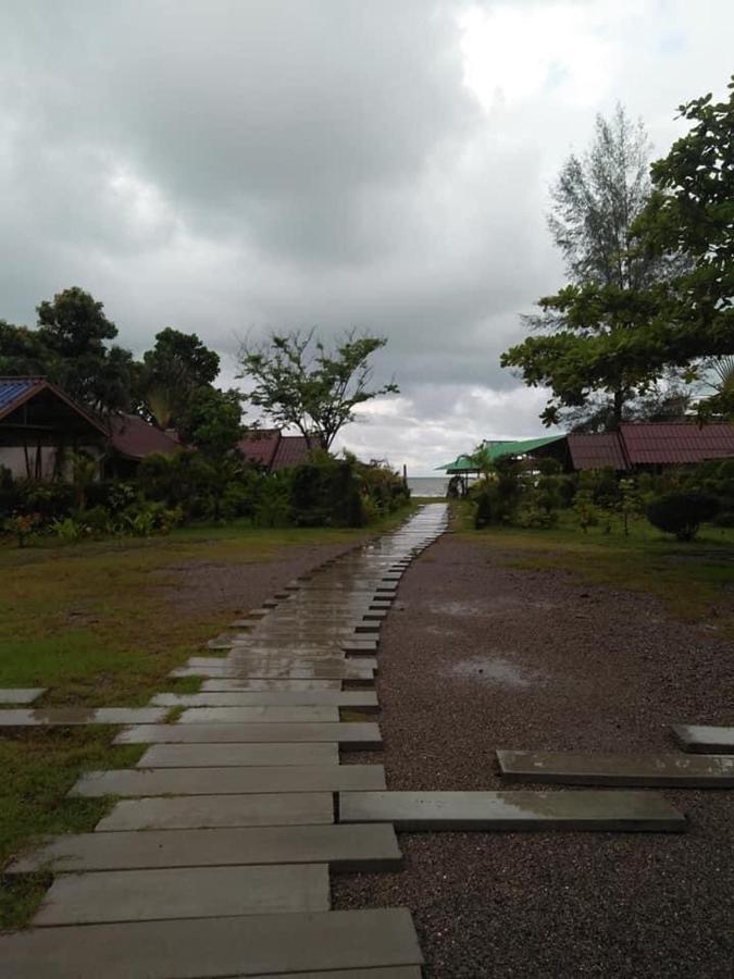 Lanta Mermaid Beach Front Resort Ko Lanta Esterno foto