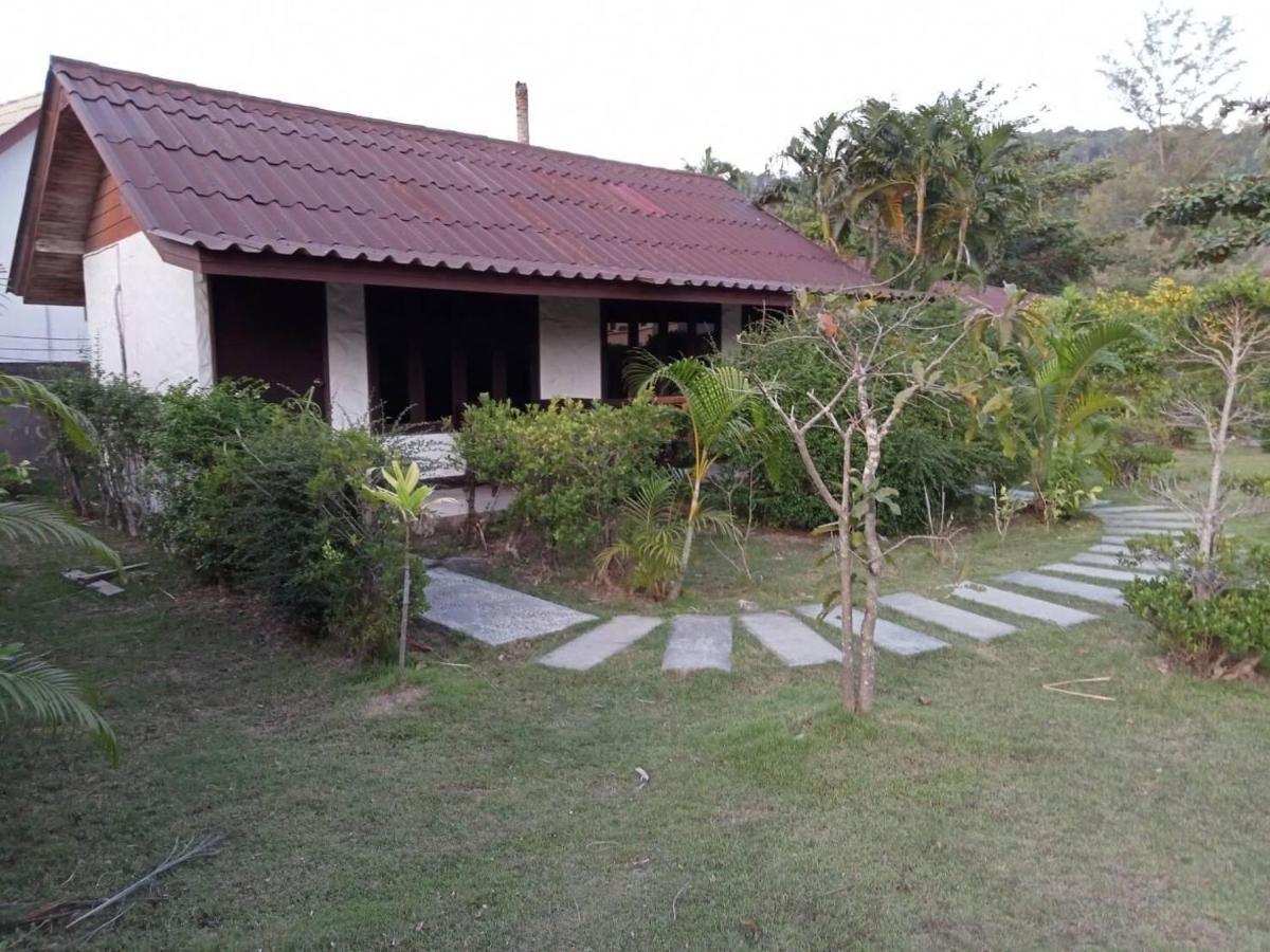 Lanta Mermaid Beach Front Resort Ko Lanta Esterno foto